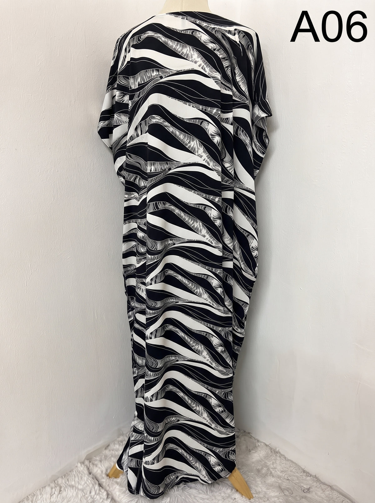 Women's 100% Cotton Terengganu Batik Kaftan – Breathable Long Loungewear & Sleepwear